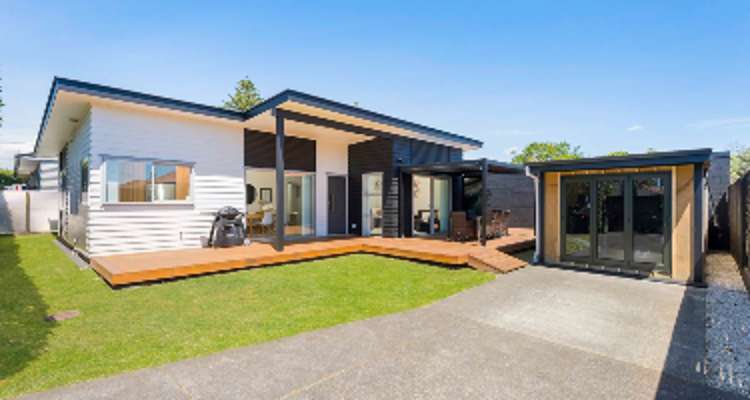 2b Peachgrove Road_0