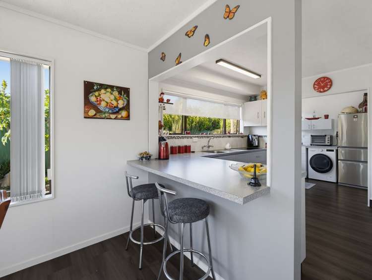 10 Fern Grove Taradale_7