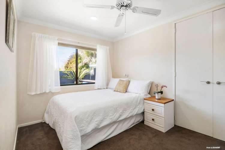 19 Vivian Wilson Drive Eastern Beach_9
