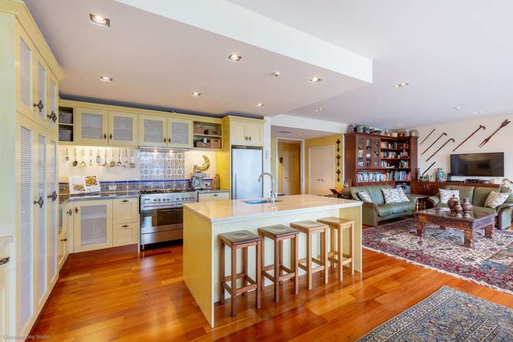 2/275 Wakefield Quay Stepneyville_5