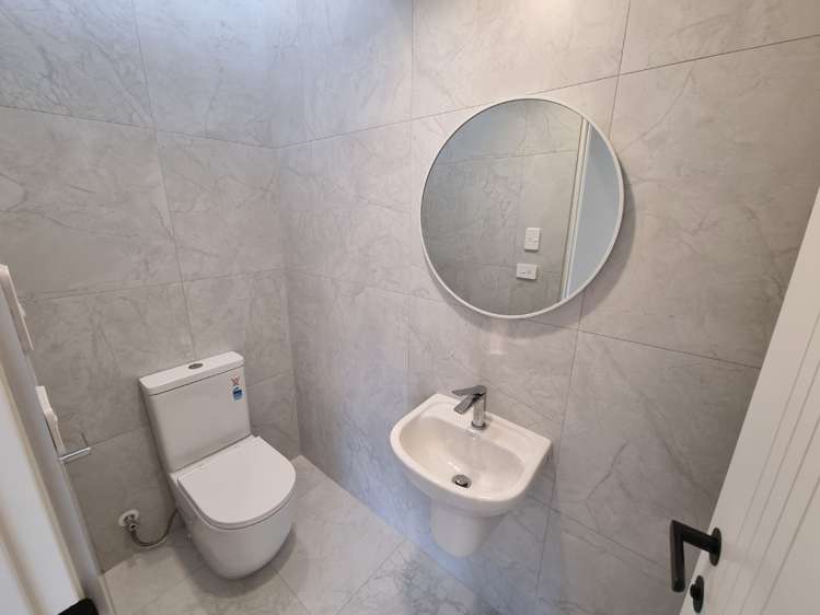 2 Matau Way Hauraki_16