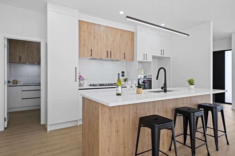 17 Black Beech Crescent Takanini_8