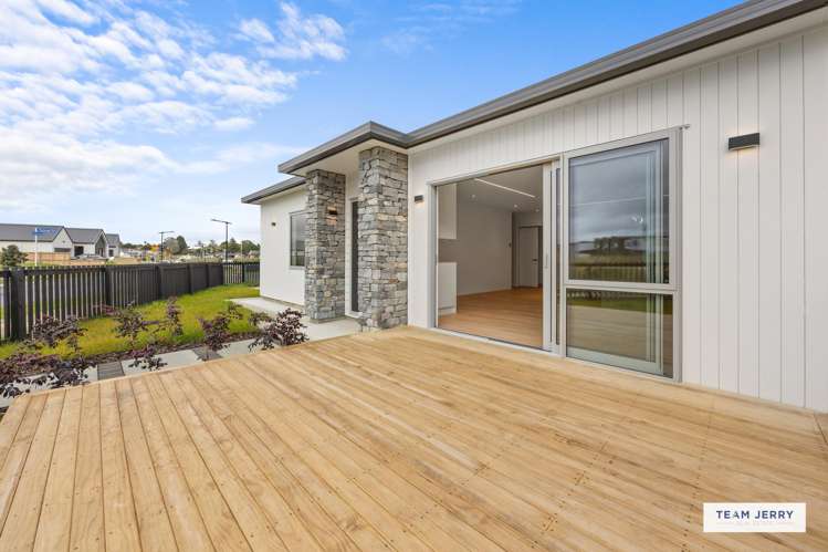 44 Furlough Road Opaheke_22