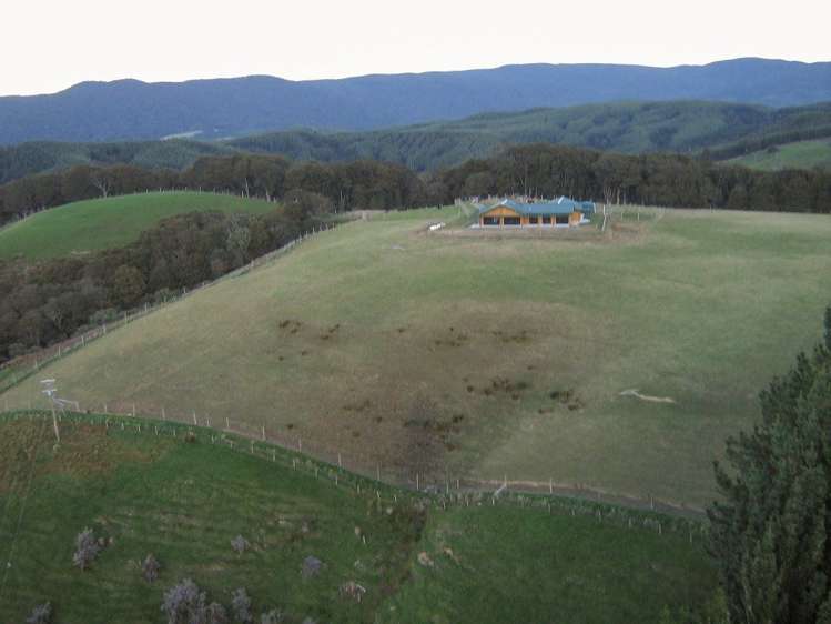 277 Gully Road Tuatapere_21