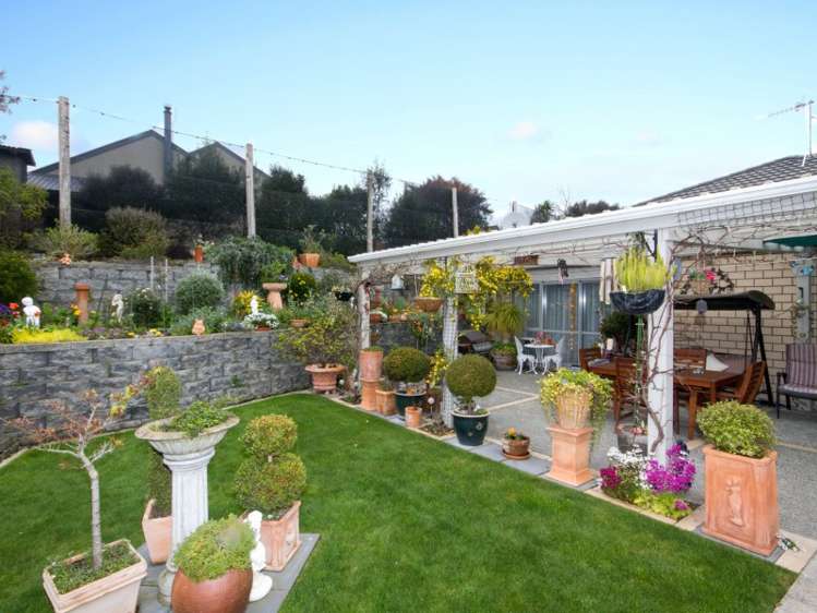 18 Lithgow Drive Otamatea_11