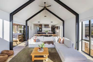 89 Iris Taylor Avenue_1