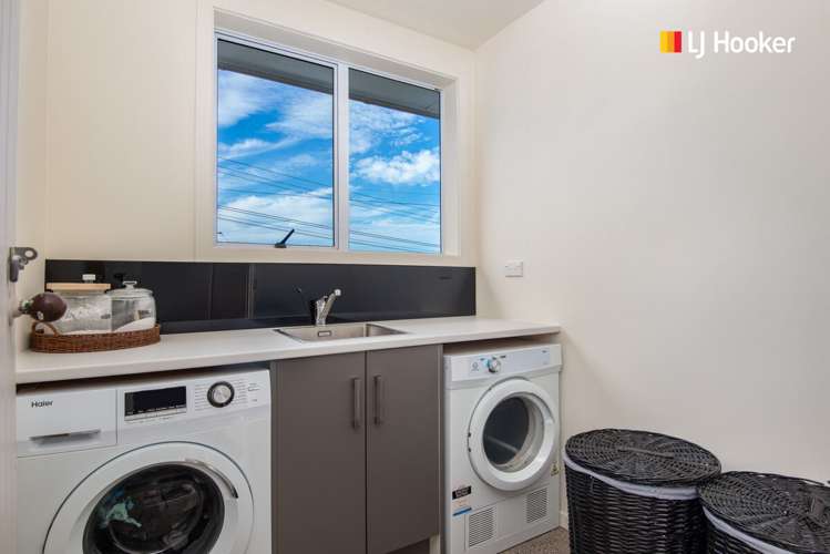 98 Riselaw Road Calton Hill_12