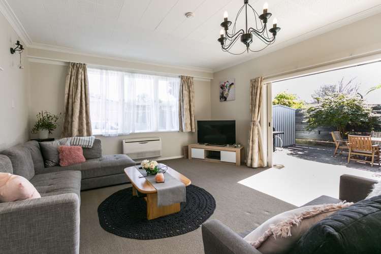 17 Hammond Road Taradale_6