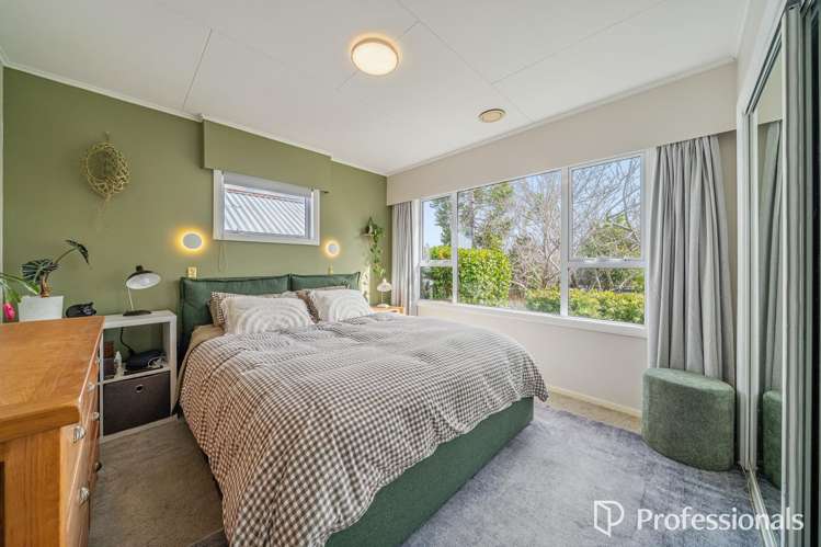 37 Petrie Street Wainuiomata_14