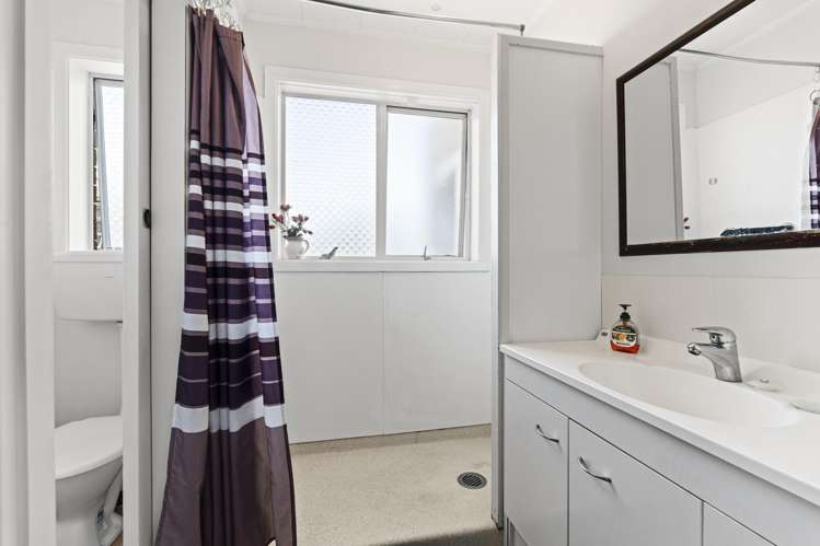 2/194 Powderham Street New Plymouth Central_10