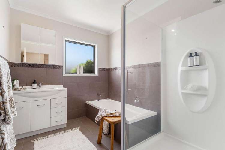 40D William Wong Place Carterton_11