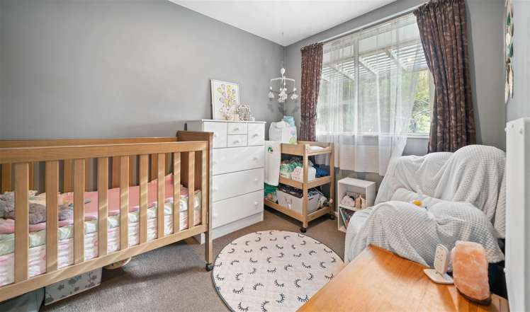 2/20a Downing Street Hoon Hay_7