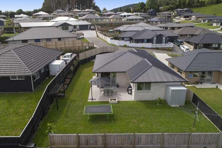 171 Ballintoy Park Drive Welcome Bay_1