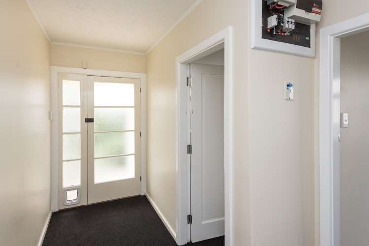 6 Travis Road Burwood_8