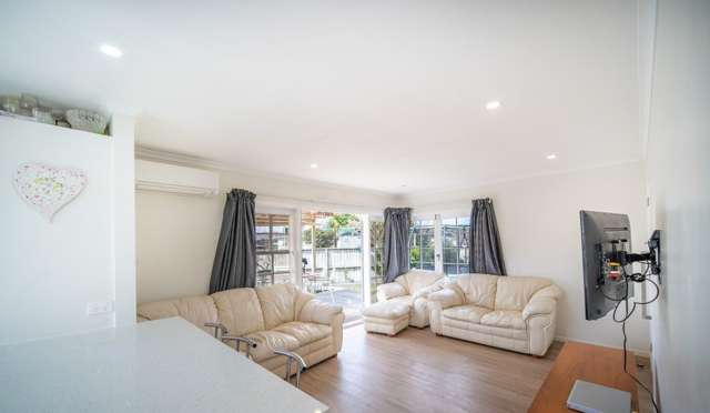 1/1 Cooper Place Papakura_4