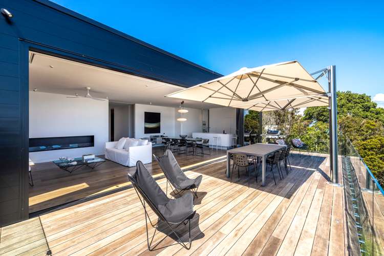 74 Burrell Road Oneroa_14