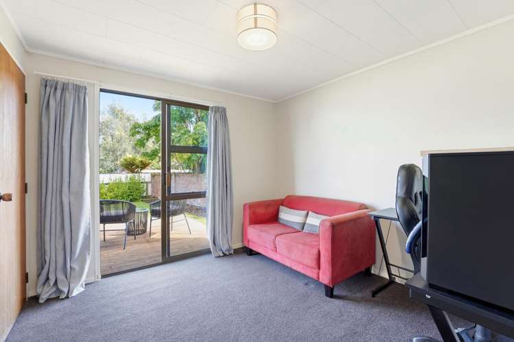 8 Ash Place Aramoho_13