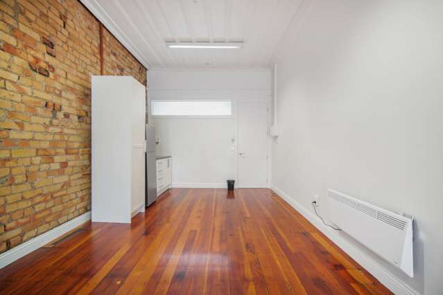 2/21 Khyber Pass Road 1672_4