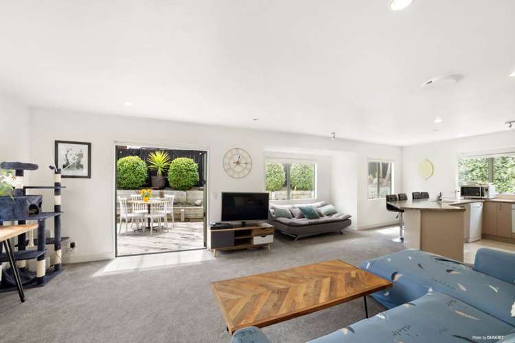 1/126 Brian Crescent Stanmore Bay_0