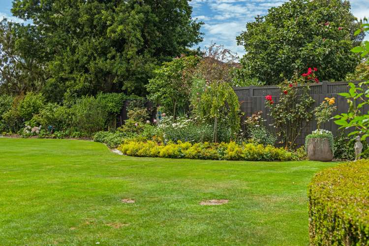 5 Balmoral Drive Terrace End_23