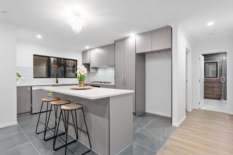 2B Palmgreen Court Stanmore Bay_7