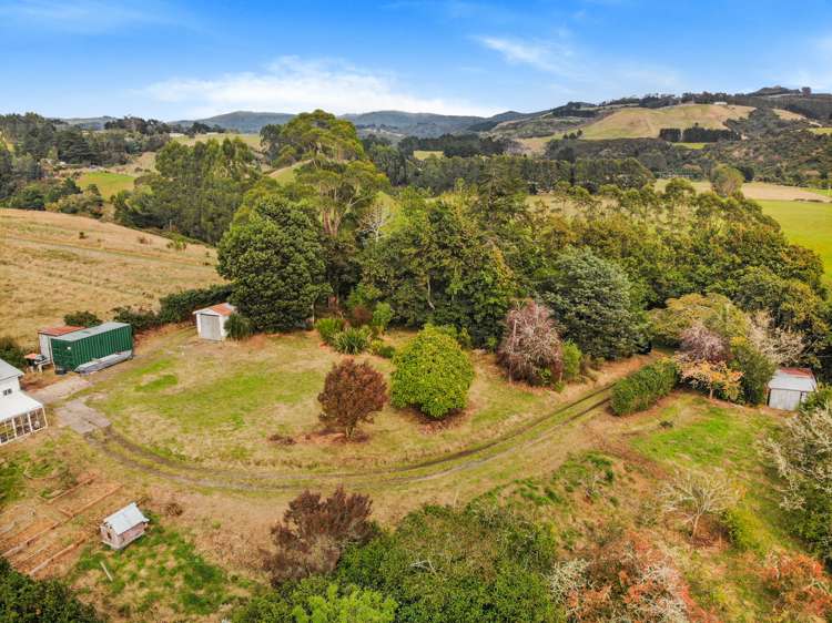 2 Orokonui Road Waitati_21