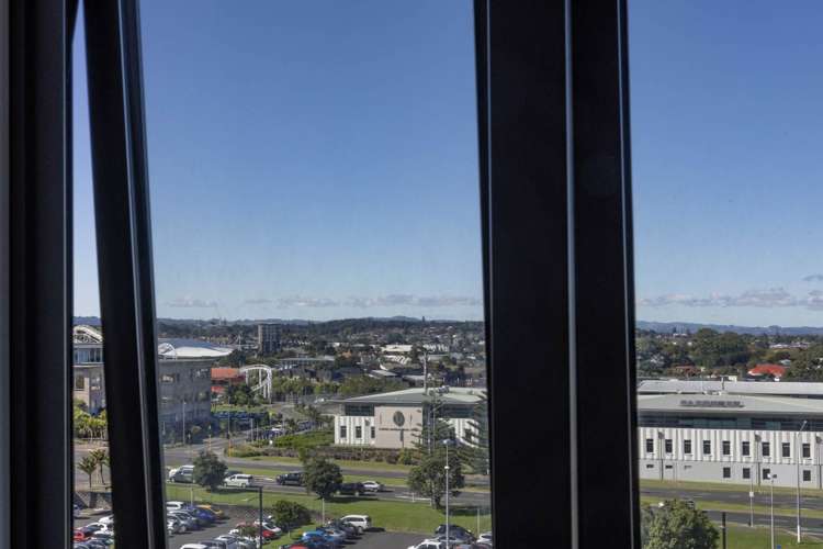 708/17 Putney Way Manukau_8