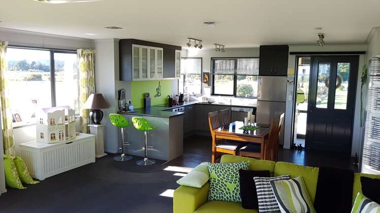 46 Havill Drive Hokitika_12