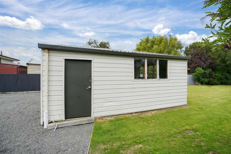 9 Avenal Street Avenal_26