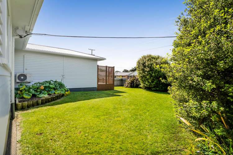 114 Fairfield Road Hawera_24