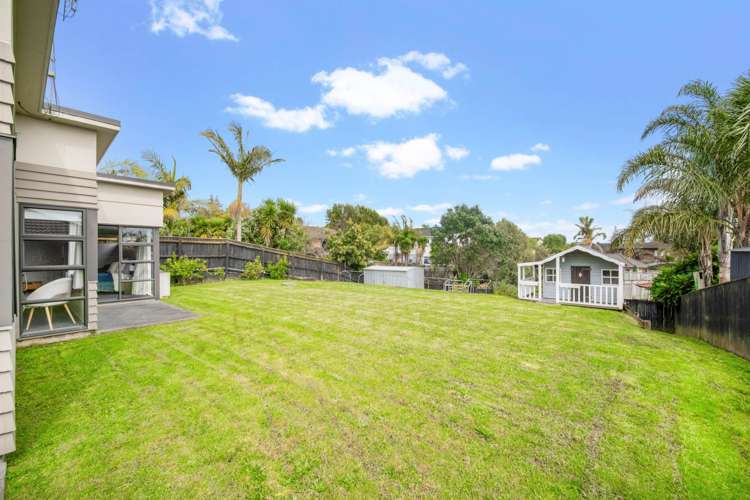 52 Intrepid Crescent Beachlands_4