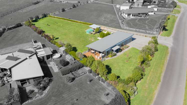 7 Grefor Lane Waitarere_19