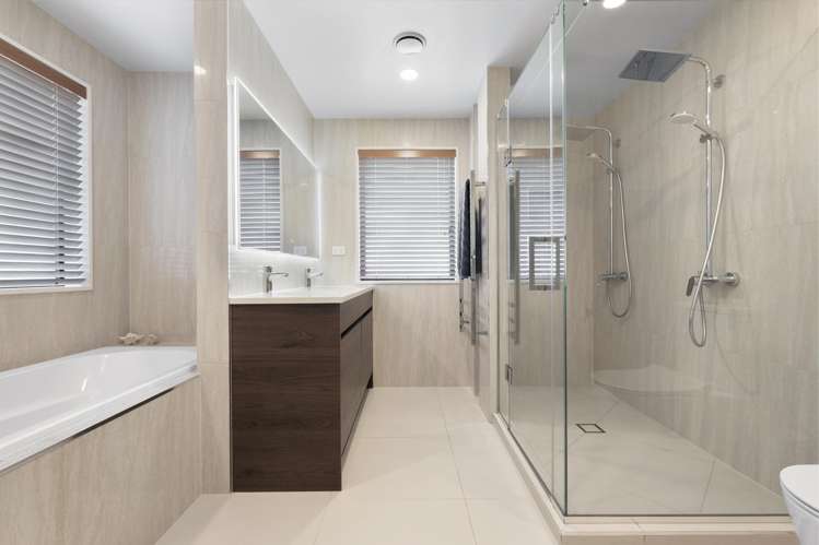 9 Ruku Street Long Bay_26