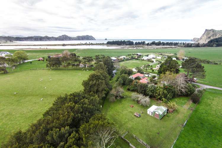 13 Rangiuia Road Tolaga Bay_8