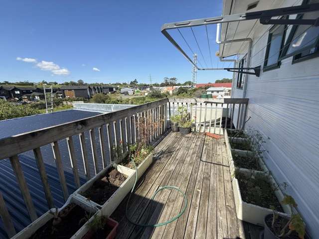 80 Main road Kumeu_2