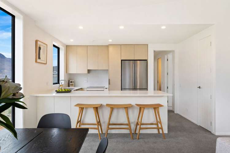 49 Angelo Drive Queenstown_13