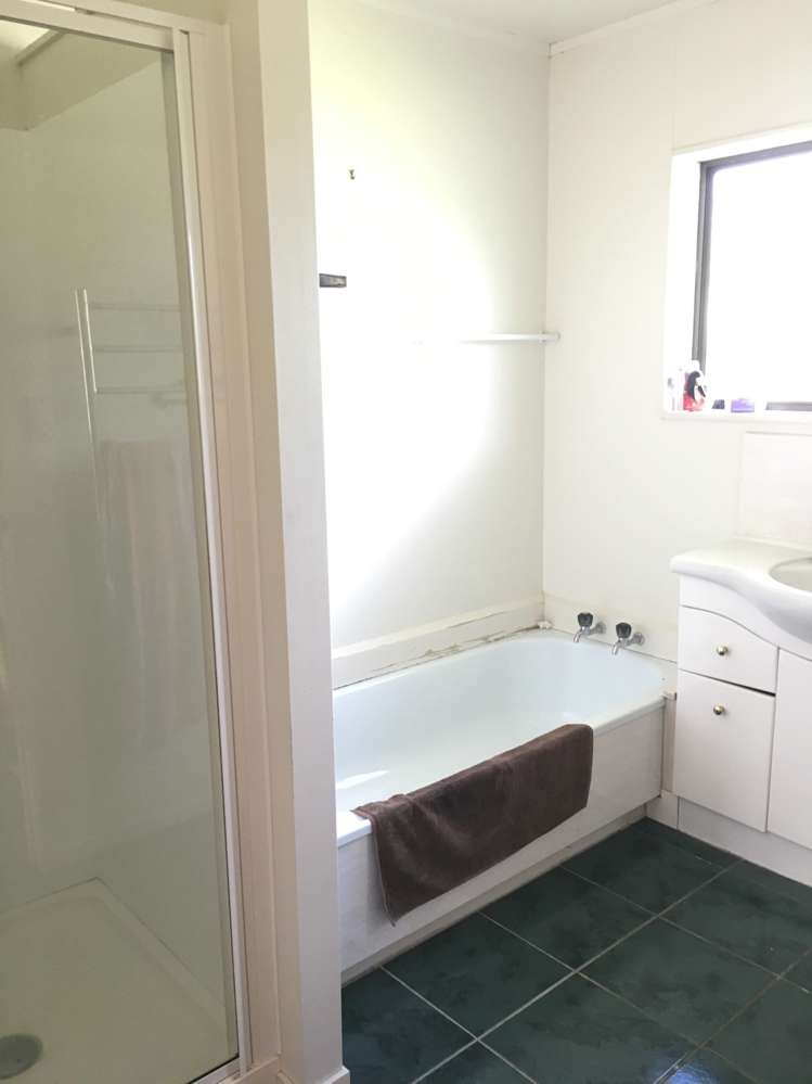 8 Eagle Place Red Beach_13