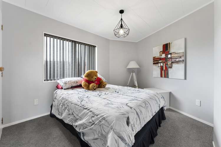 31 Tiverton Crescent Whalers Gate_10