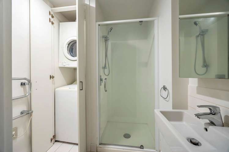 502/53 Cook Street City Centre_7