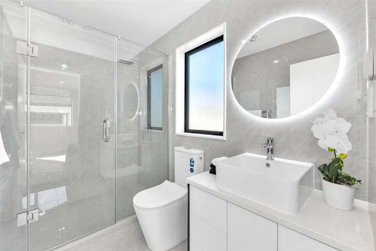 13 Tullymore Drive Flat Bush_24