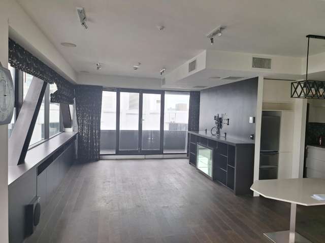 11B/2 St Martins Lane 10015_2