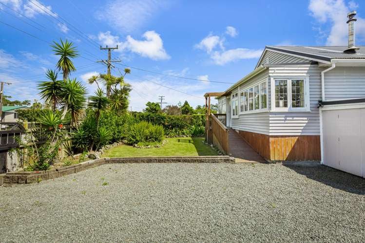 41 Parakai Avenue Parakai_6