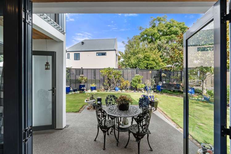 2/128b Mcfaddens Road Saint Albans_6