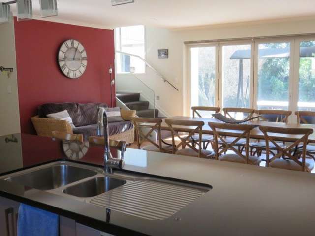 211 Onemana Drive Onemana_2