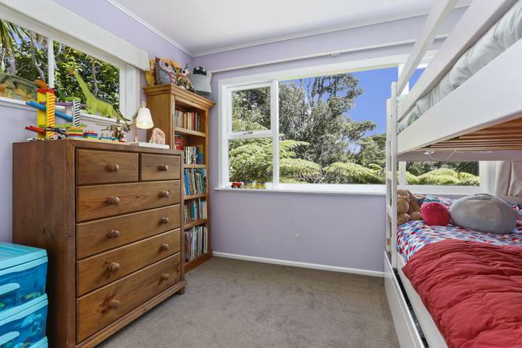 64 Woodfern Crescent Titirangi_23