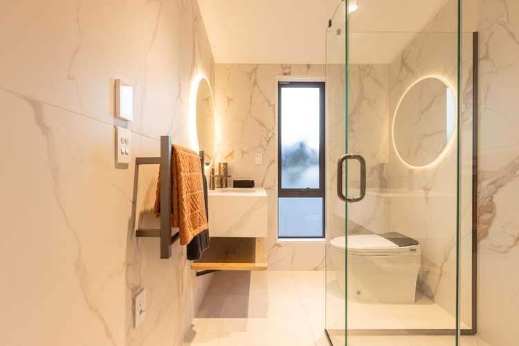 4/146 Straven Road Fendalton_13