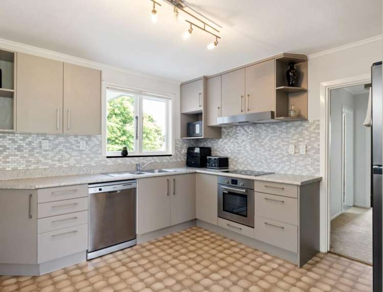  93 Russell Road Huntly_2