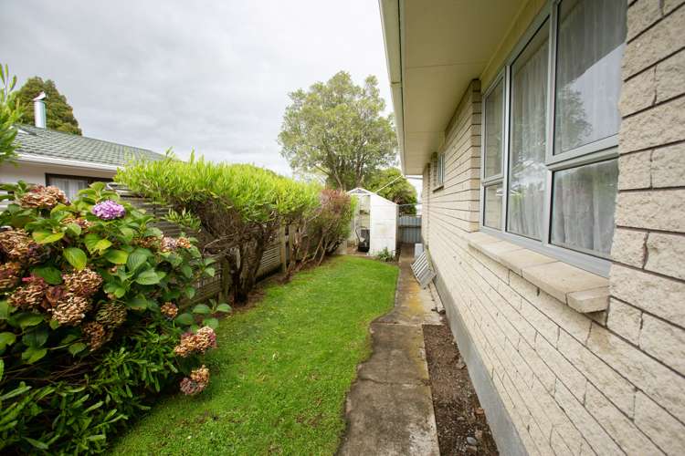 4 Guy Street Dannevirke_17