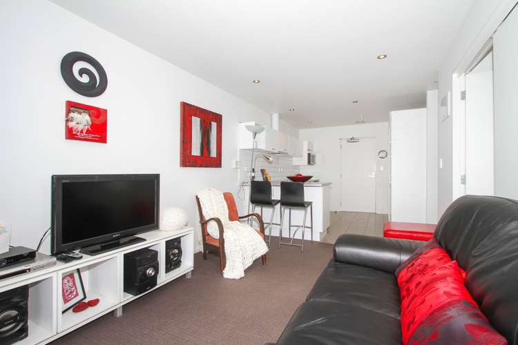 B10/60 Masons Road Oteha_5