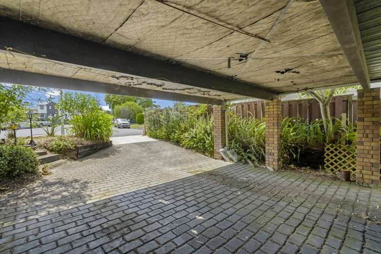 8 Wanaka Place Pakuranga Heights_28